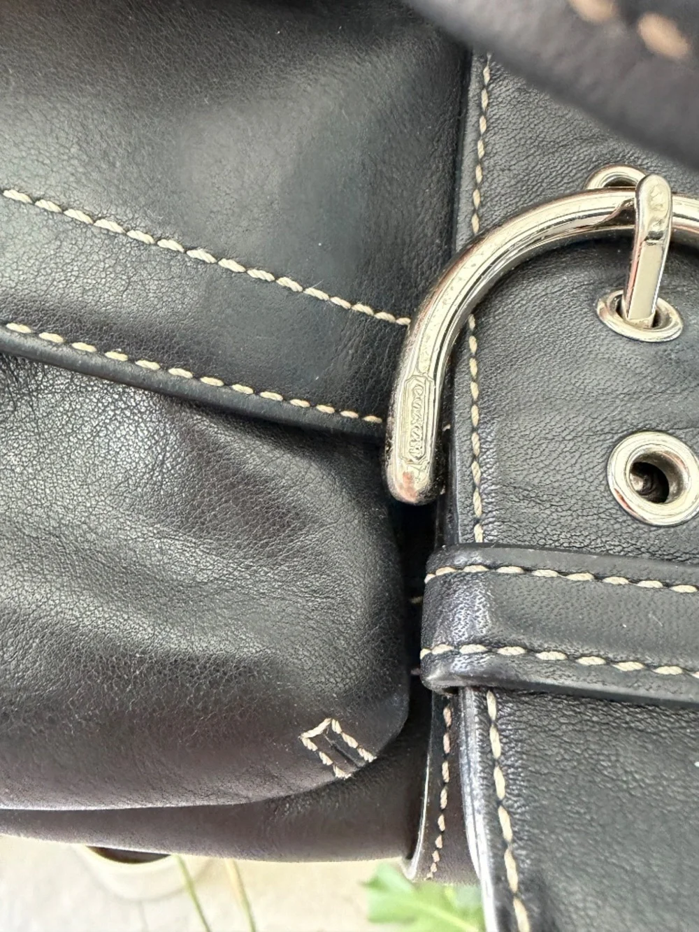 Y2K Vintage Coach Soho Small Pocket Flap Black Leather Buckle Shoulder Bag 1446